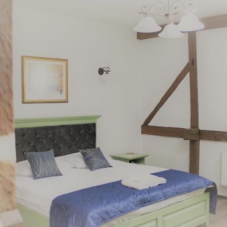 La Curtea Domneasca Otel Piatra Neamţ Dış mekan fotoğraf